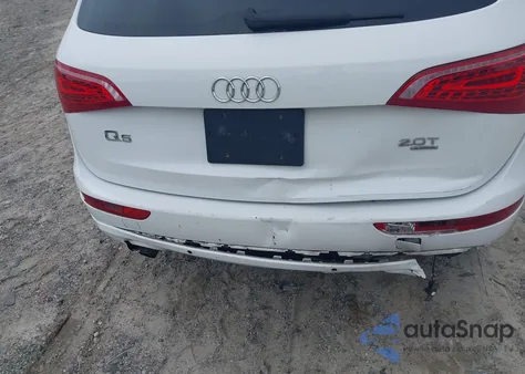 2011 Audi Q5 2.0T Premium z USA, uszkodzony, nr VIN WA1LFAFP2BA046782